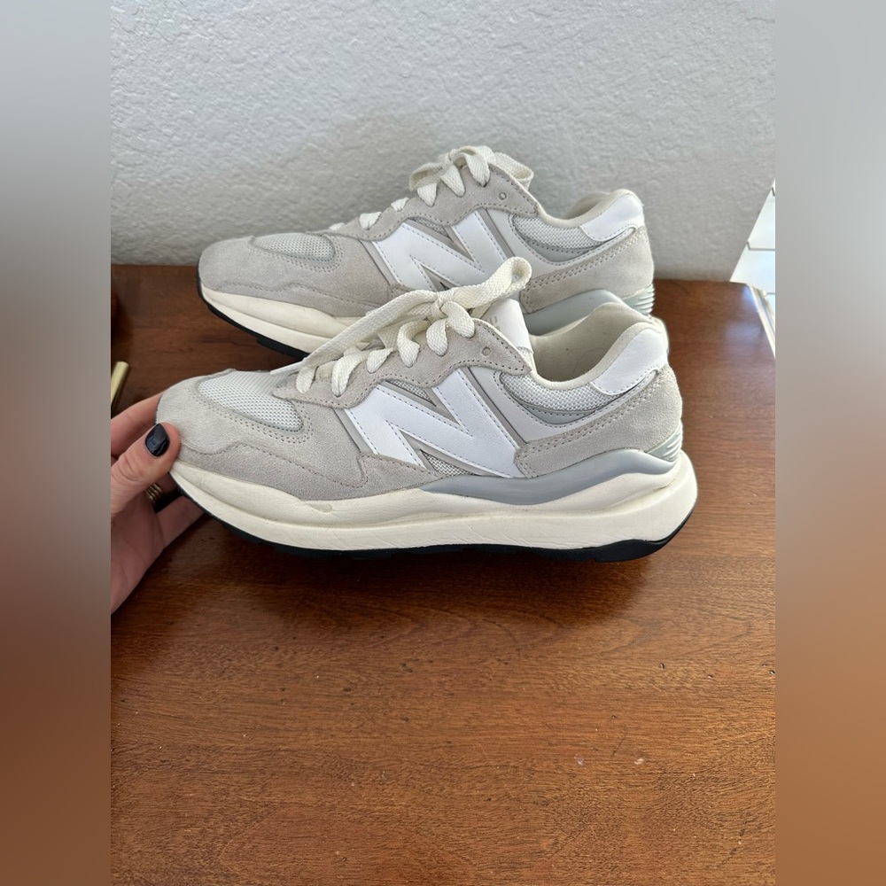 New Balance 5740’s in pristine condition